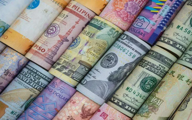 تحركات مفاجئة.. أسعار صرف العملات مقابل الجنيه المصري في تعاملات الجمعة 6 فبراير